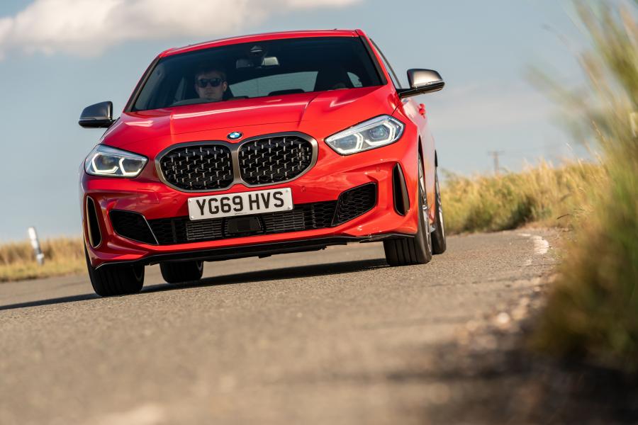  BMW M135i xDrive (F40) 2019 года  (UK) (фото 12 из 50)